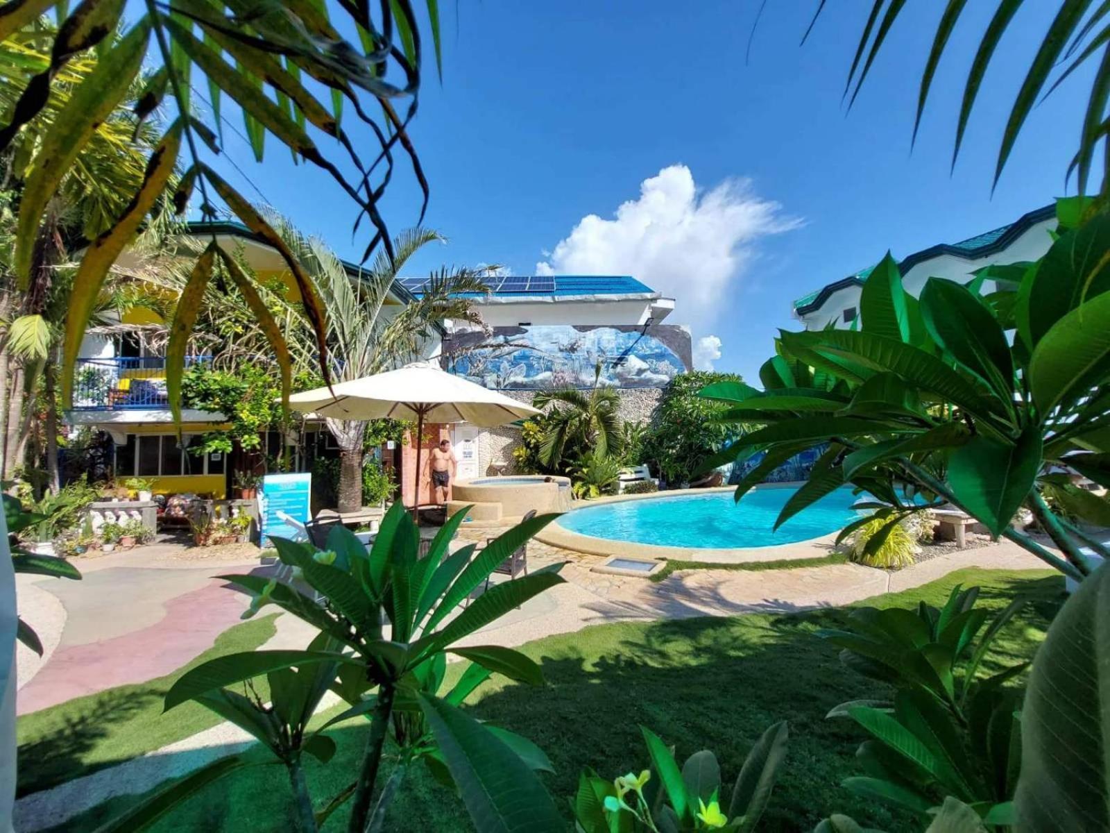 Love'S Beach & Dive Resort モアルボアル エクステリア 写真