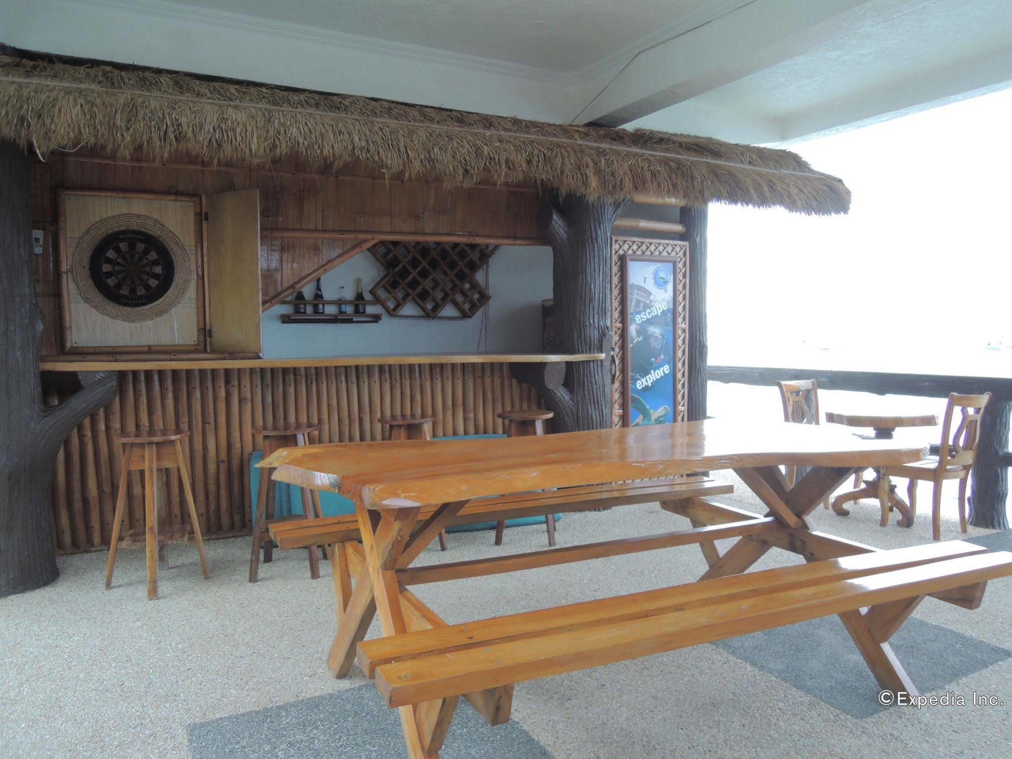 Love'S Beach & Dive Resort モアルボアル エクステリア 写真
