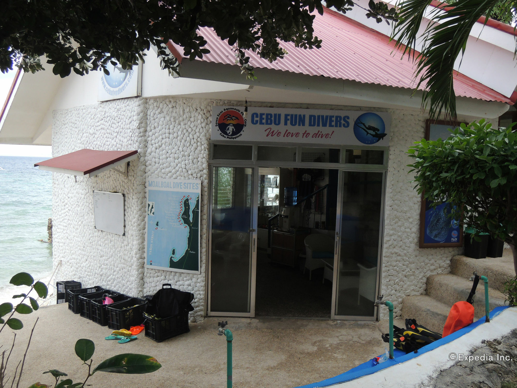 Love'S Beach & Dive Resort モアルボアル エクステリア 写真