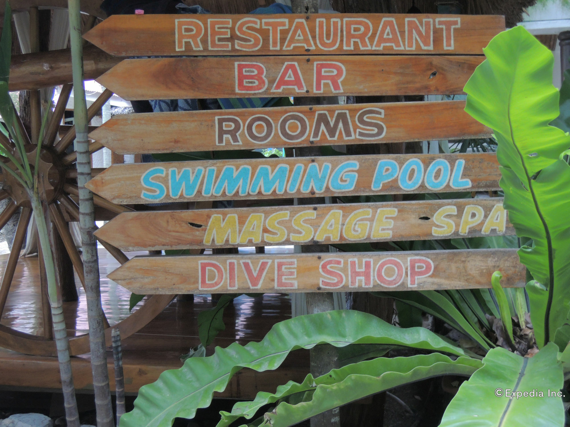 Love'S Beach & Dive Resort モアルボアル エクステリア 写真