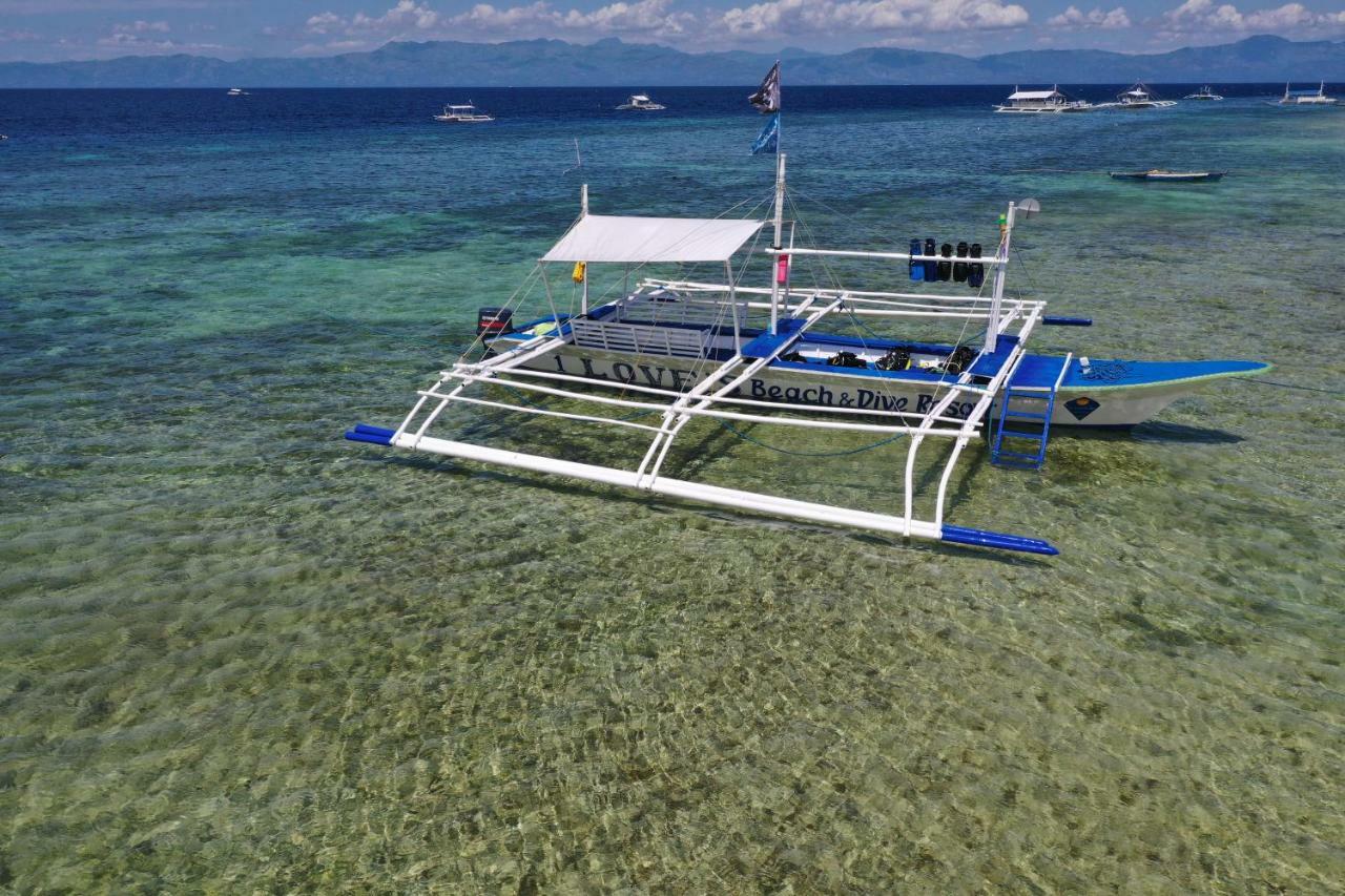 Love'S Beach & Dive Resort モアルボアル エクステリア 写真